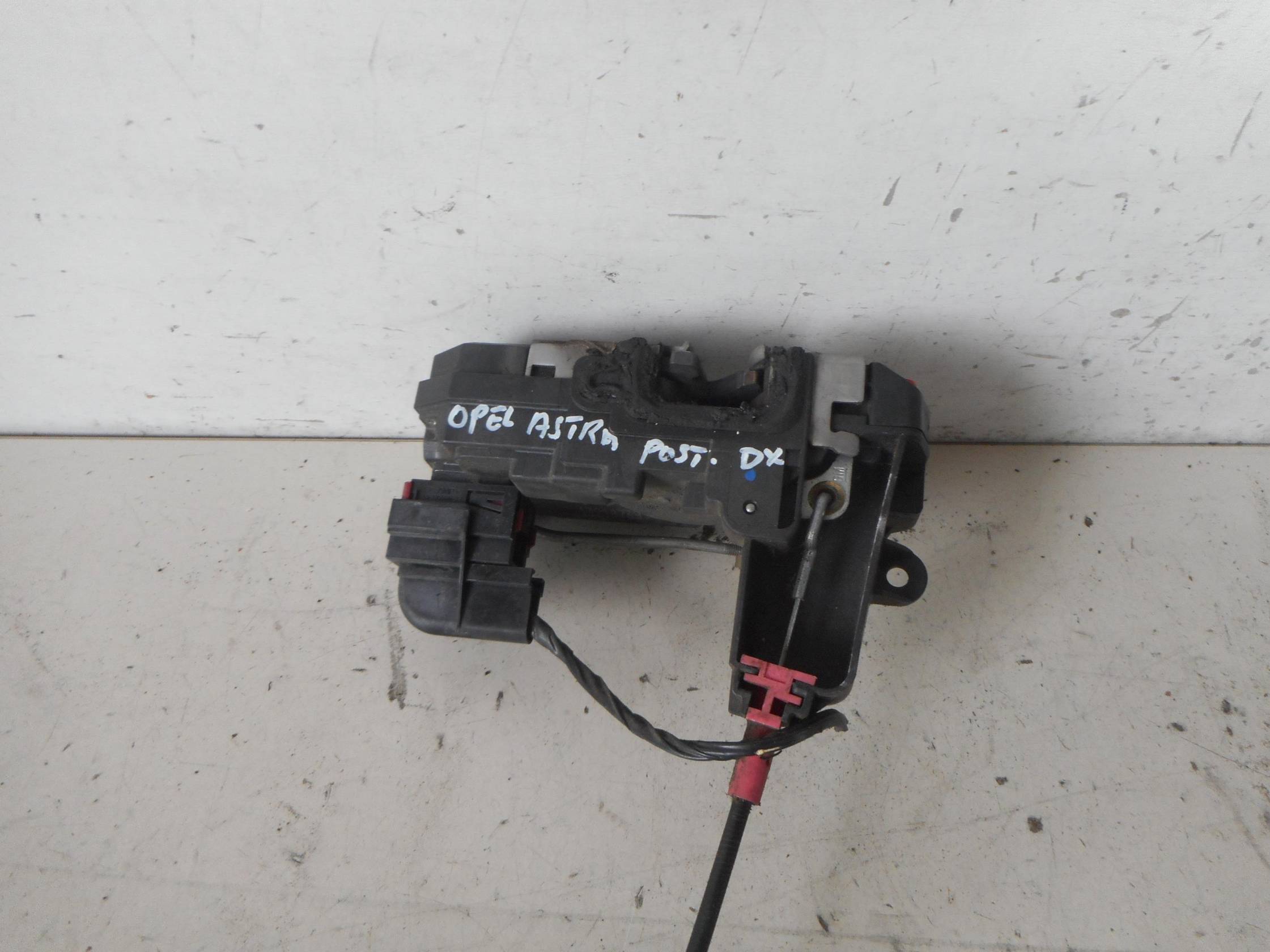 Serratura porta post. dx.